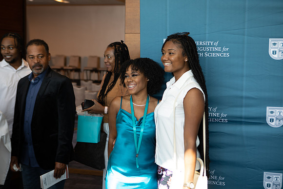 USA August 22  Pinning-9334