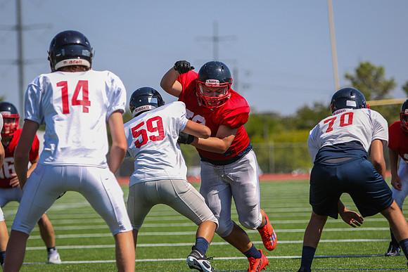 Cen-Ten Red White Game-8710