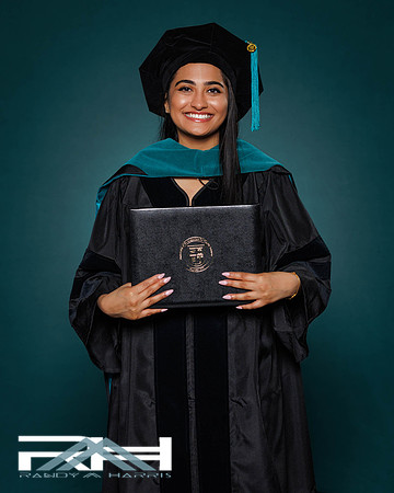 USA Grad Dec 2025-Formal-15