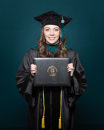 USA Dec Grad Portraits-0039