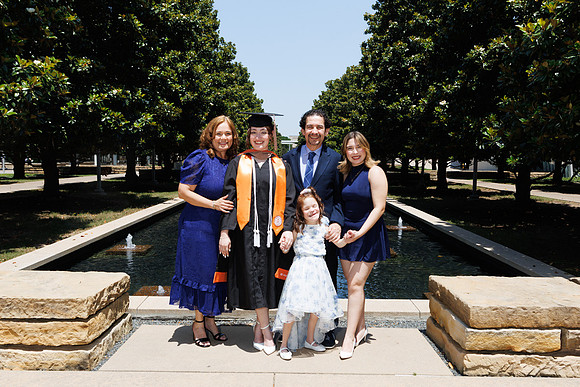 Aby Grad Shot-222