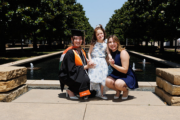 Aby Grad Shot-228