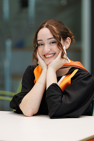 Aby Grad Shot-201