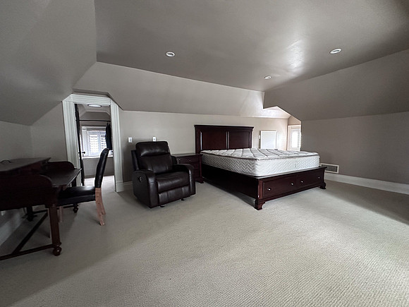 Cresa 2707 Hibernia St-12