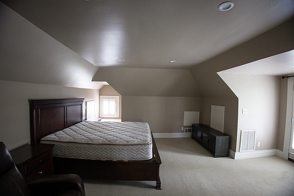 Cresa 2707 Hibernia St-13