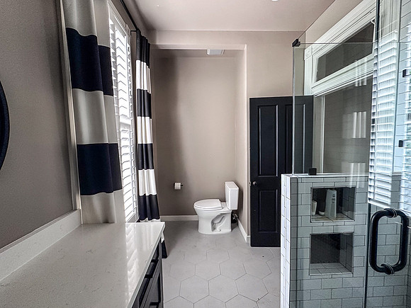 Cresa 2707 Hibernia St-30