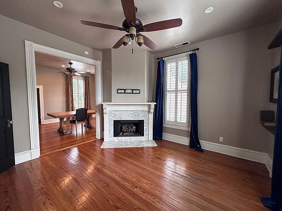 Cresa 2707 Hibernia St-52