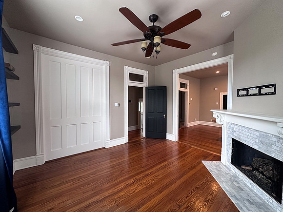 Cresa 2707 Hibernia St-53