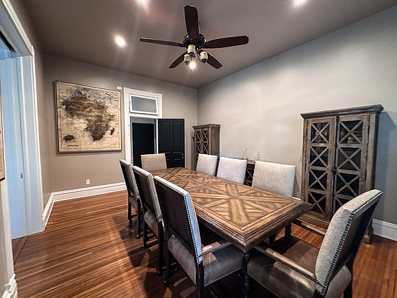 Cresa 2707 Hibernia St-68
