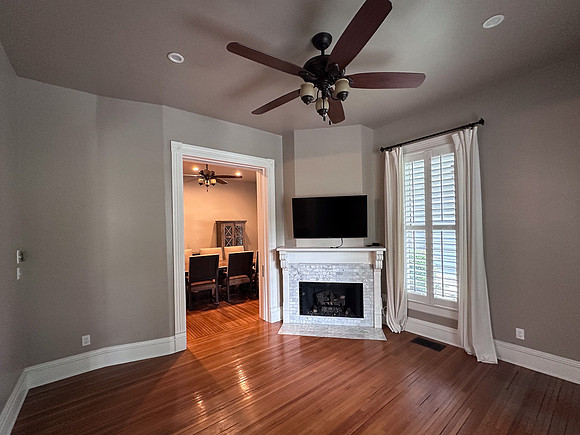 Cresa 2707 Hibernia St-72