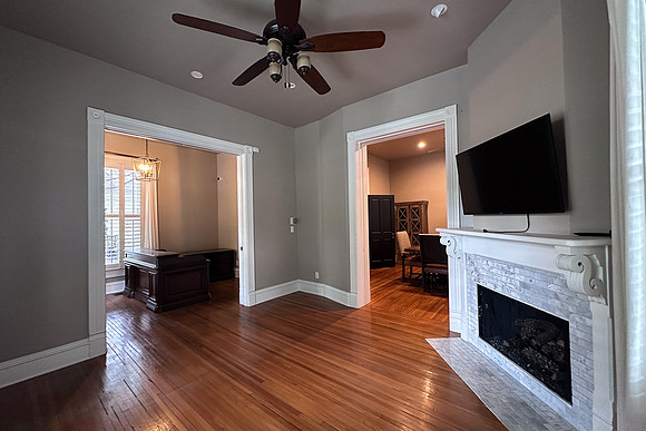 Cresa 2707 Hibernia St-74