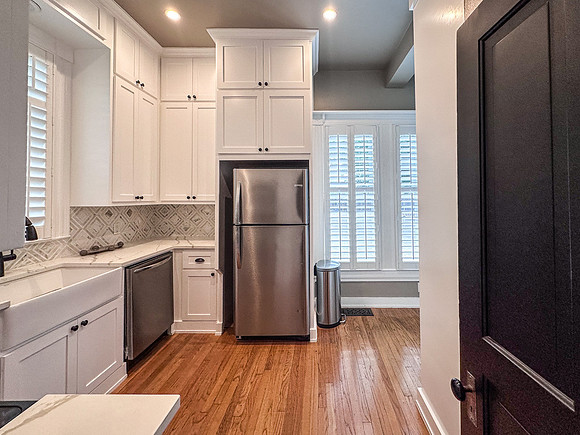 Cresa 2707 Hibernia St-90
