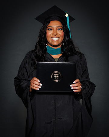 USA Grad Aug 2026 Formal-3055