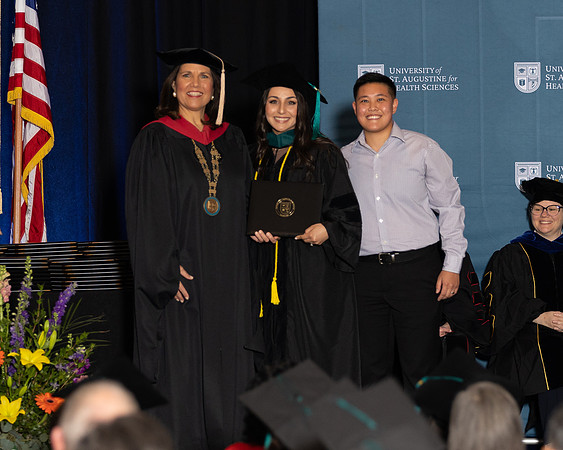 USA April 2023 Grad diploma-2189-2