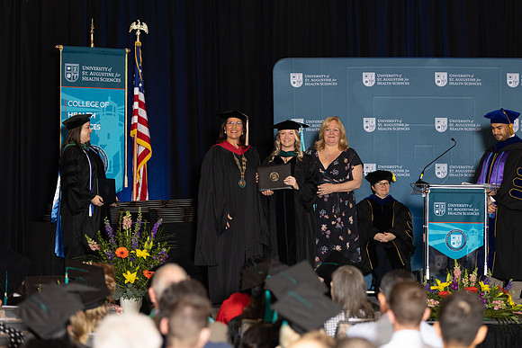 USA April 2023 Grad diploma-2185