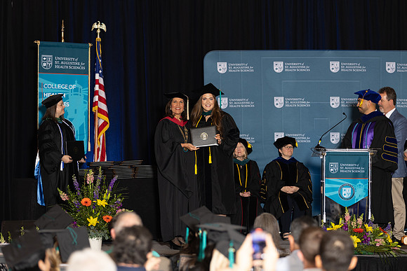 USA April 2023 Grad diploma-2253