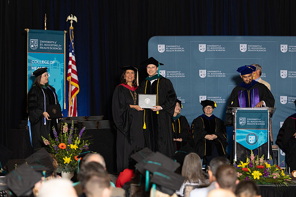 USA April 2023 Grad diploma-2201