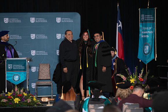 USA April 2023 Grad-302