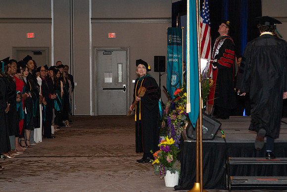 USA April 2023 Grad-114