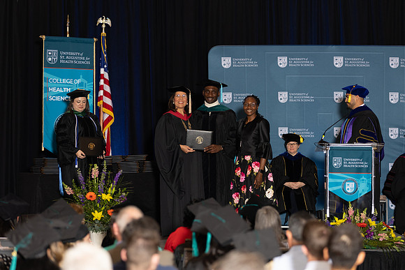 USA April 2023 Grad diploma-2178
