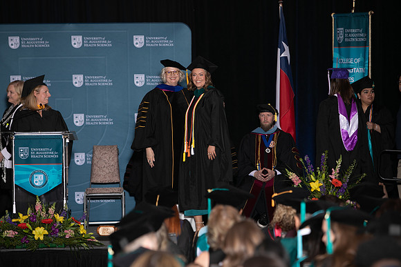USA April 2023 Grad-377