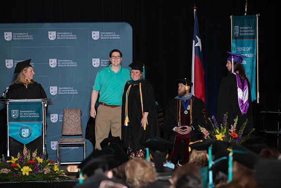 USA April 2023 Grad-361