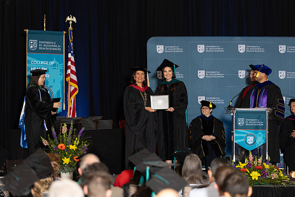 USA April 2023 Grad diploma-2215