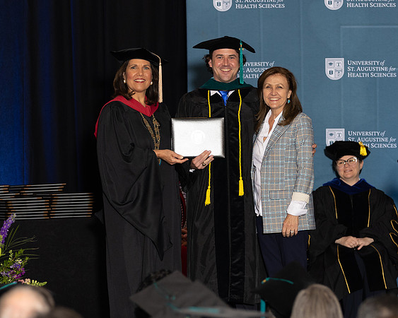 USA April 2023 Grad diploma-2210-2