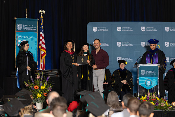 USA April 2023 Grad diploma-2195