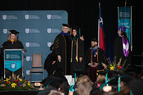 USA April 2023 Grad-362