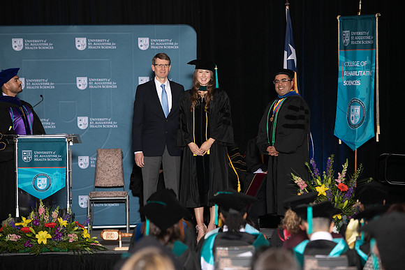 USA April 2023 Grad-304