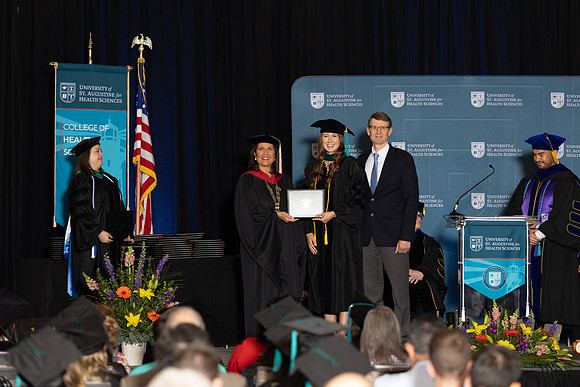 USA April 2023 Grad diploma-2224