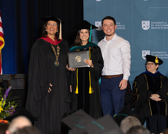 USA April 2023 Grad diploma-2187-2