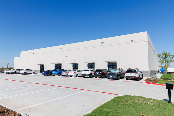 Cresa 4400 Plaza Dr Irving-3