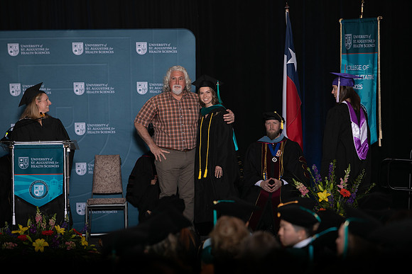 USA April 2023 Grad-375