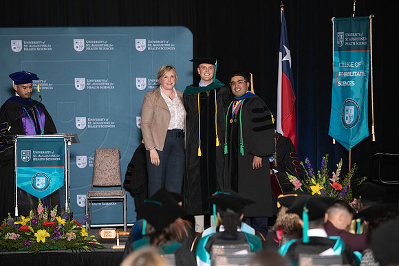 USA April 2023 Grad-312