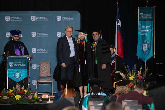 USA April 2023 Grad-303