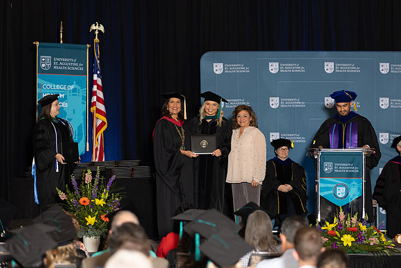 USA April 2023 Grad diploma-2200