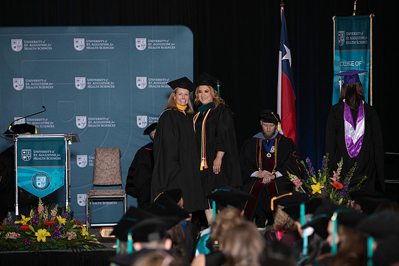 USA April 2023 Grad-356