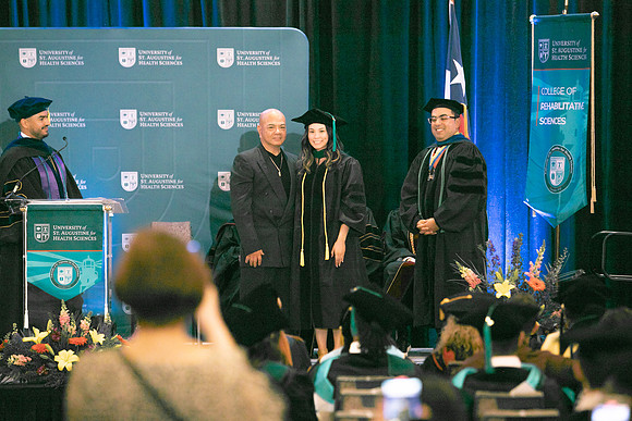 USA April 2023 Grad-307