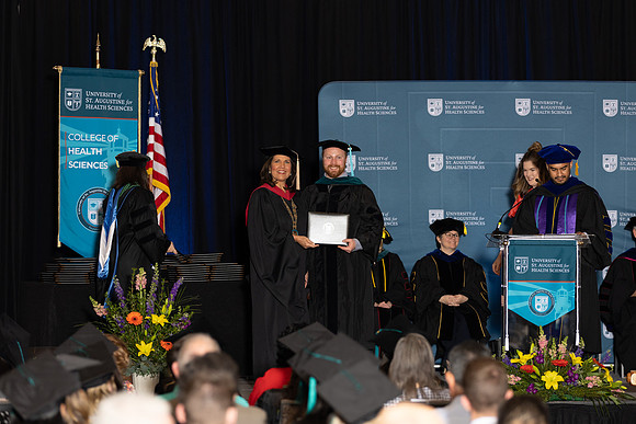 USA April 2023 Grad diploma-2203