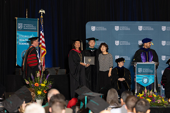 USA April 2023 Grad diploma-2214