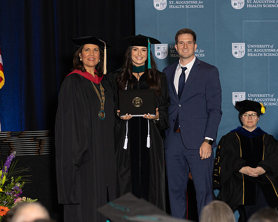 USA April 2023 Grad diploma-2240-2