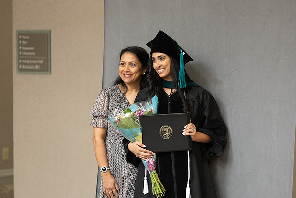 USA April 2023 Grad-429