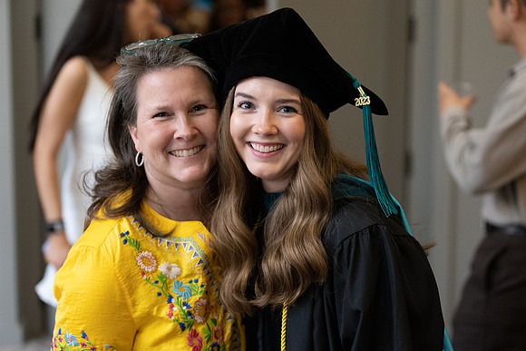 USA April 2023 Grad-402