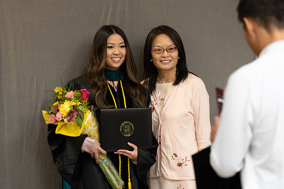 USA April 2023 Grad-430