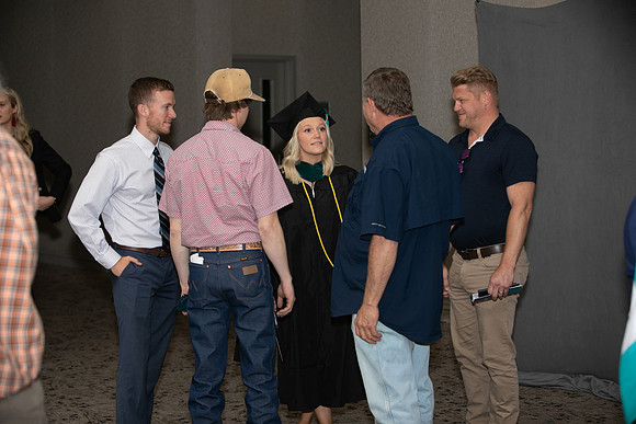 USA April 2023 Grad-403