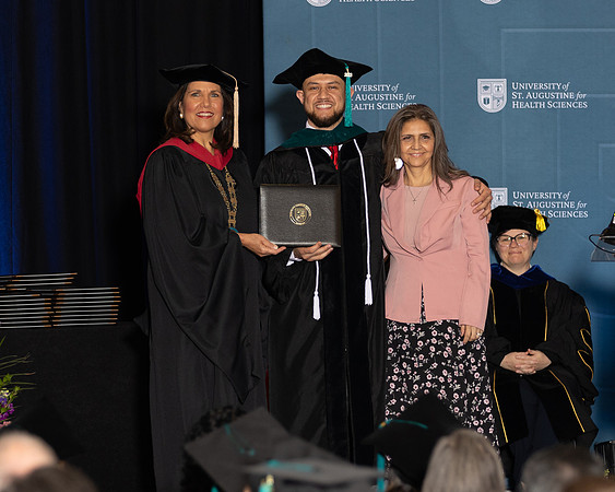 USA April 2023 Grad diploma-2212-2