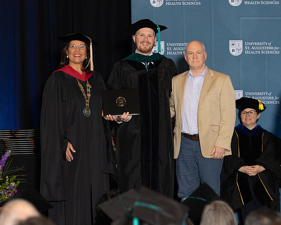 USA April 2023 Grad diploma-2183-2