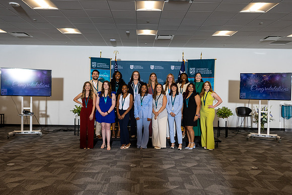 USA Pinning -8735